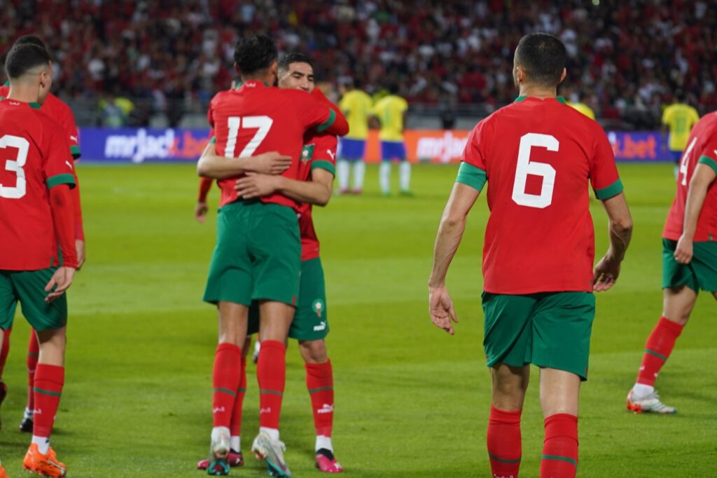 فيفا : المغرب أول منتخب عربي يفوز على البرازيل