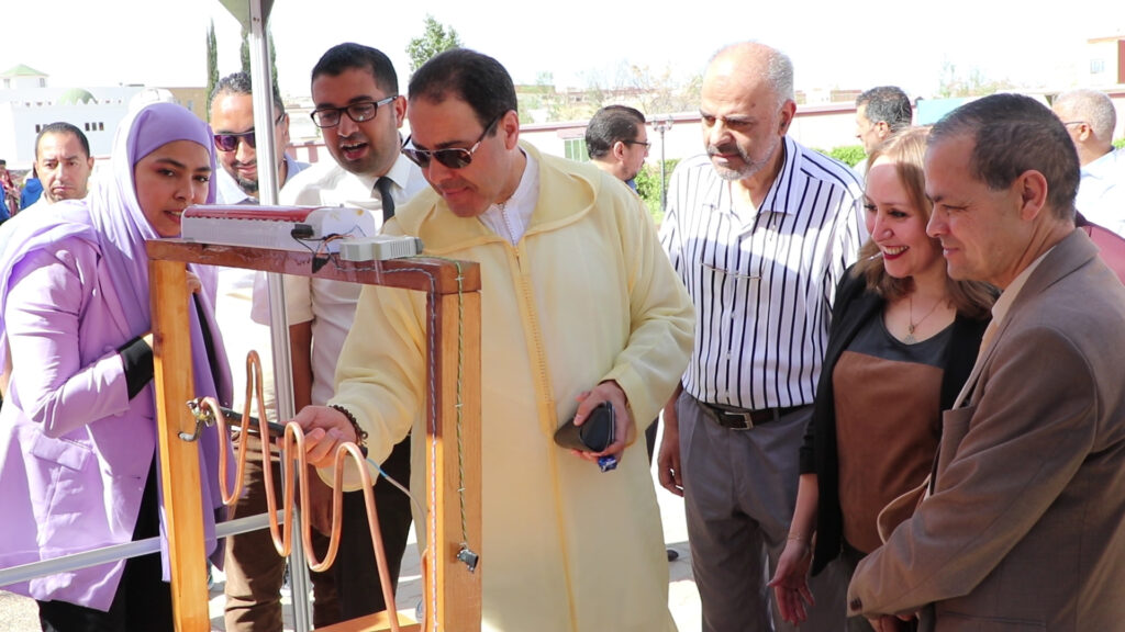 مكناس.. افتتاح معرض الإبداعات واللوحات الفنية بمركز التكوين في مهن البناء(فيديو)