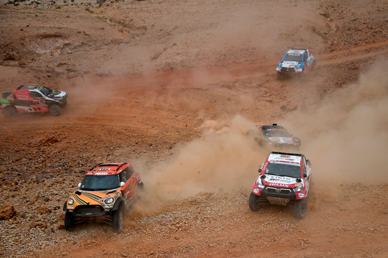 أسامة ومونجي عمار يفوزان بلقب الدورة الثالثة في لحاق جمعية المغامرات في المغرب