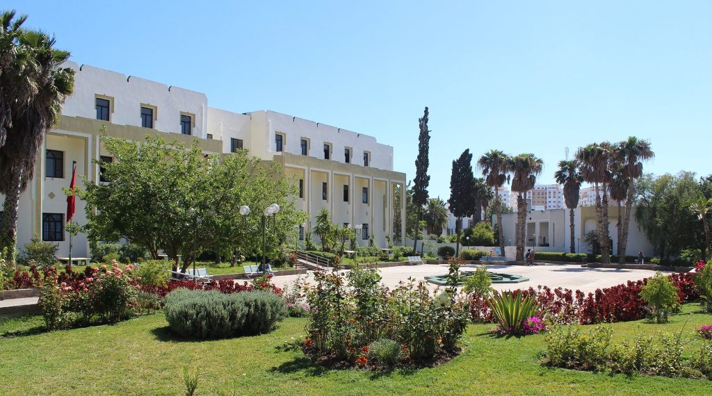 طنجة .. المدرسة الوطنية للتجارة والتسيير تحتفي بتخرج الفوج الرابع والعشرين