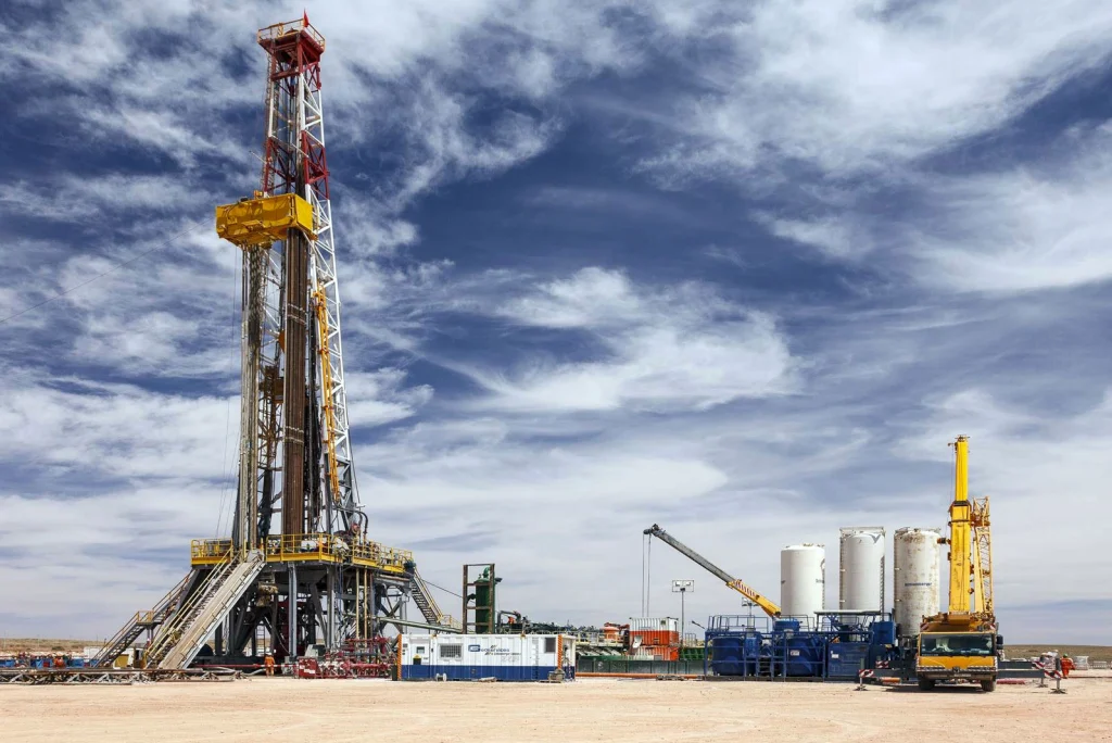 شركة “بريداتور” تعلن الانتهاء من عمليات الحفر في آبار كرسيف