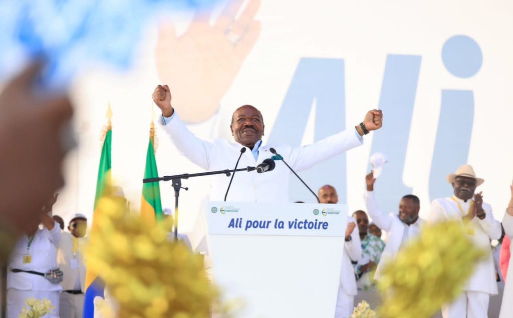 قائد انقلاب الغابون : لم يكن يحق للرئيس ولاية ثالثة والجيش قرر التدخل