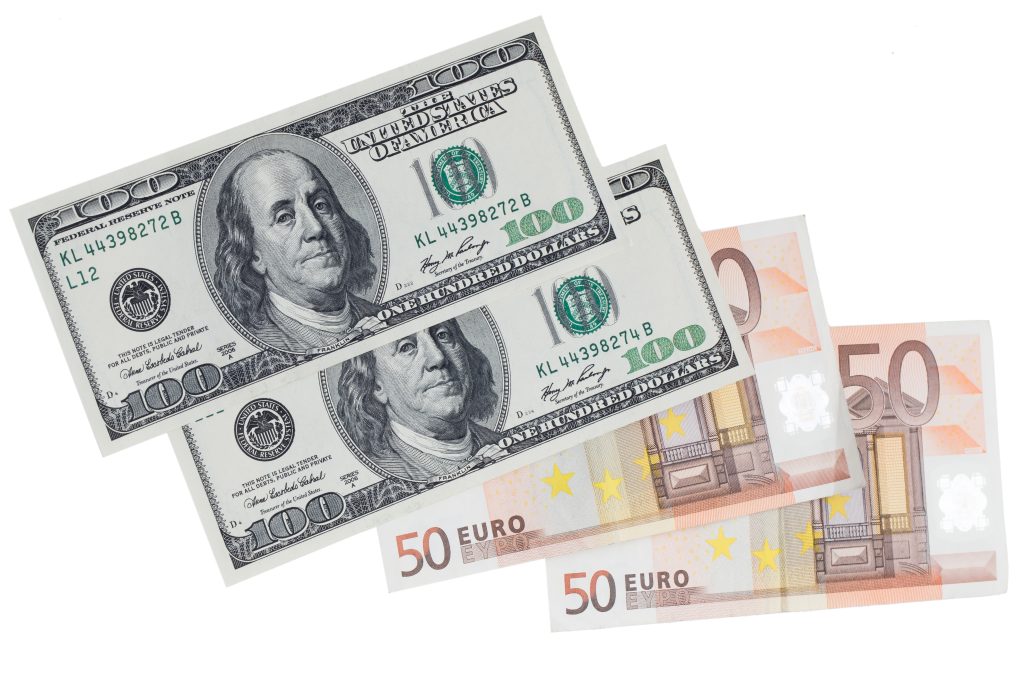 سعر الدرهم يرتفع أمام الدولار واليورو