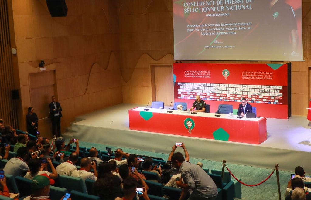 بث مباشر لندوة وليد الركراكي للكشف عن لائحة المنتخب المغربي