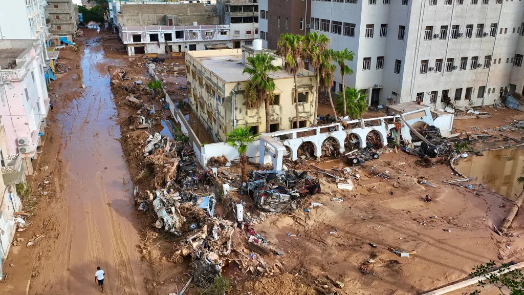 30 ألف مشرد على الأقل إثر كارثة السيول في ليبيا