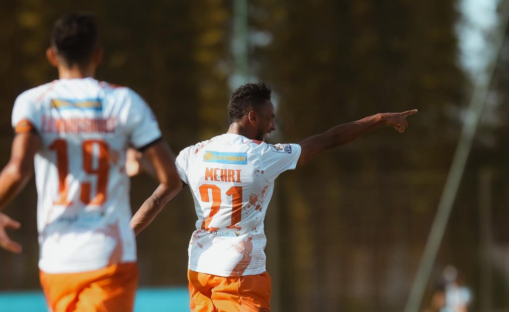 نهضة بركان يتجاوز بندل إنشورانس ويعبر لدور المجموعات من كأس الكاف