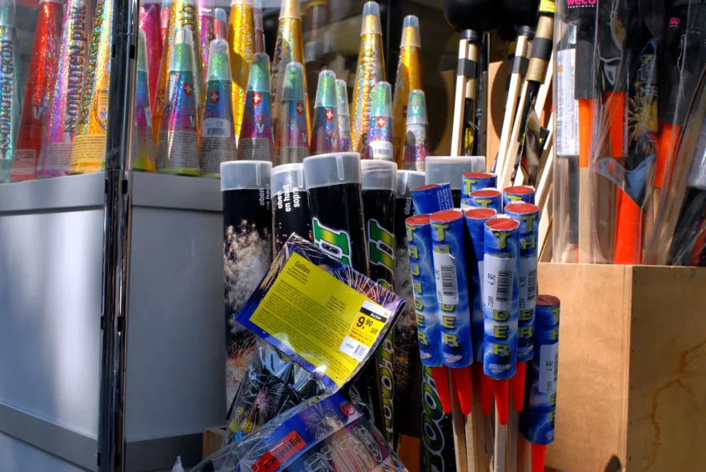 حجز آلاف من الشهب الإصطناعية المهربة بوجدة