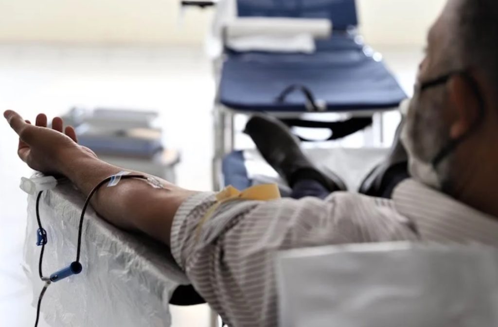 عامل إقليم بولمان يشرف على عملية التبرع بالدم لفائدة ضحايا الزلزال