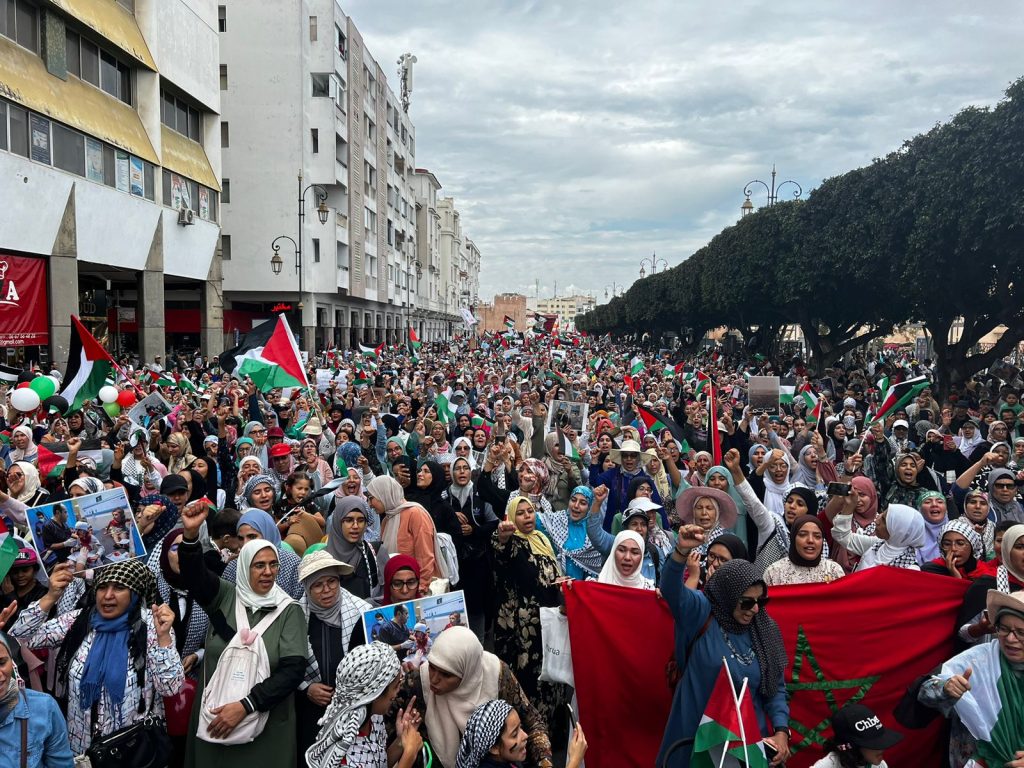 مسيرة مليونية بالرباط تضامنا مع الشعب الفسطيني