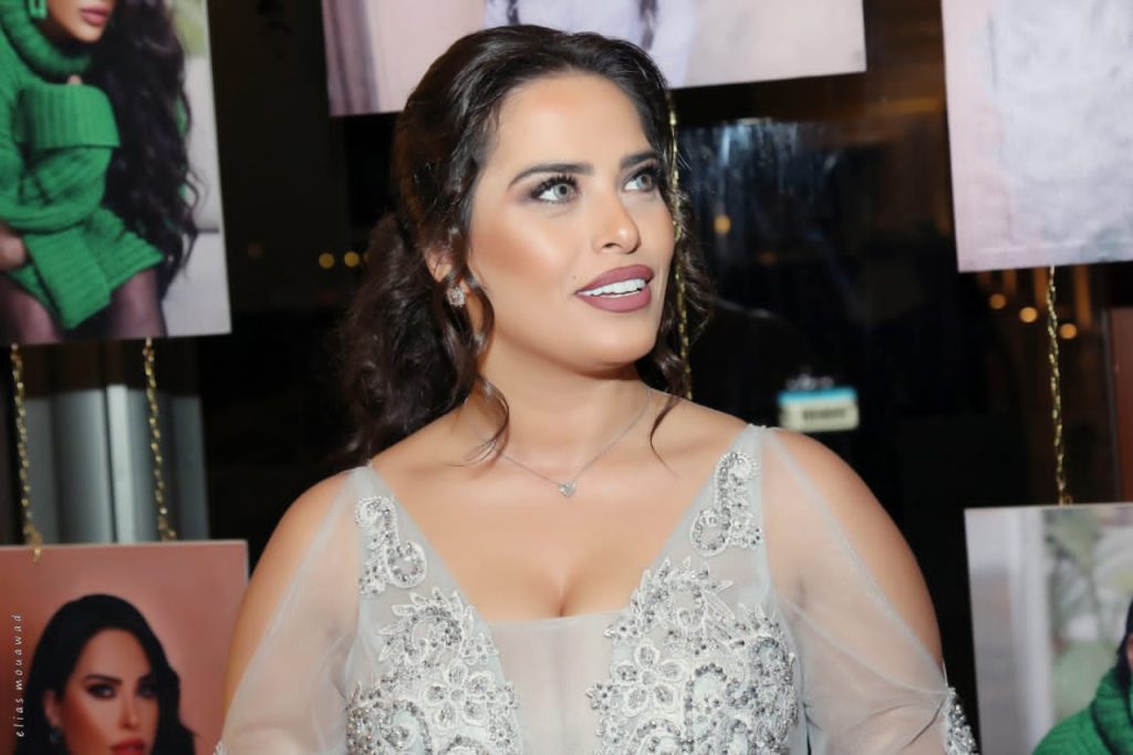 مغنية مثيرة للجدل تُحيي حفلين بمراكش