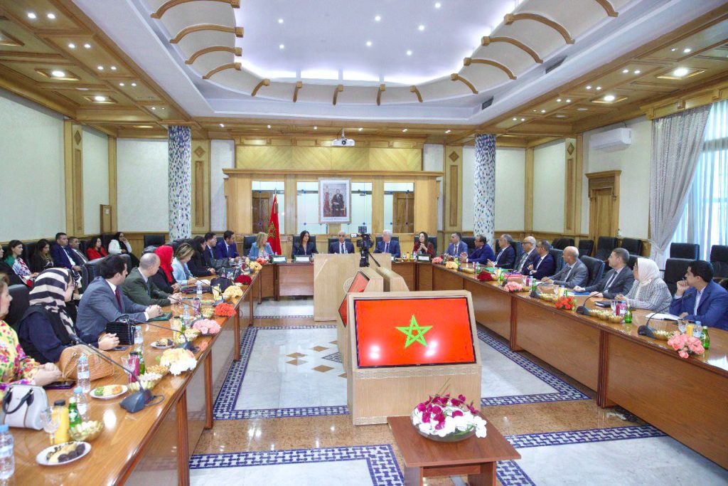 اتفاقية شراكة تجمع المديرية الجهوية للصحة والحماية الاجتماعية بالمركز الاستشفائي الجامعي ابن سينا