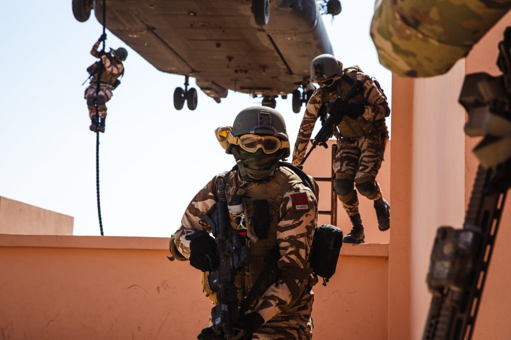 القوات المسلحة الملكية تُحدث صفحات على مواقع التواصل الاجتماعي