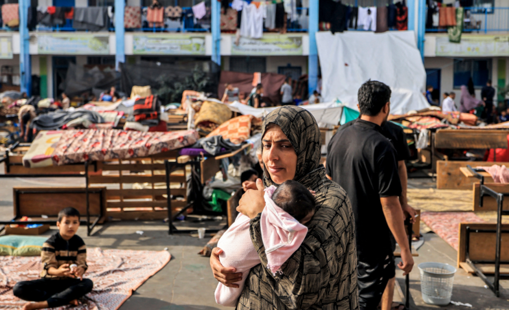 شهداء جدد في قصف لمدرسة بشمال غزة
