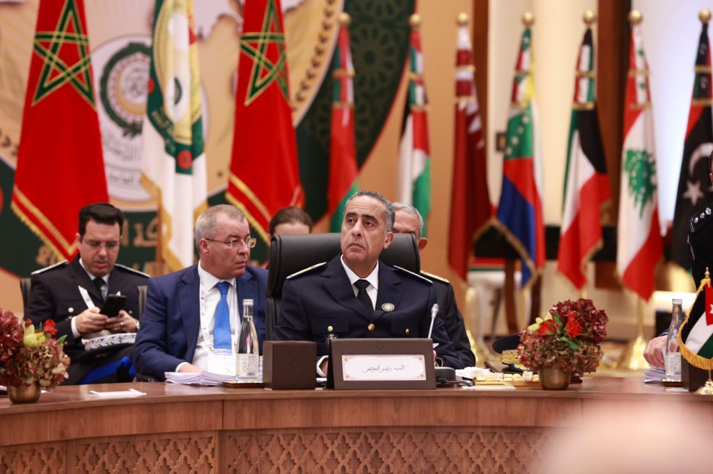 تطوير التعاون الأمني يجمع الحموشي بقادة الشرطة والأمن العرب بطنجة