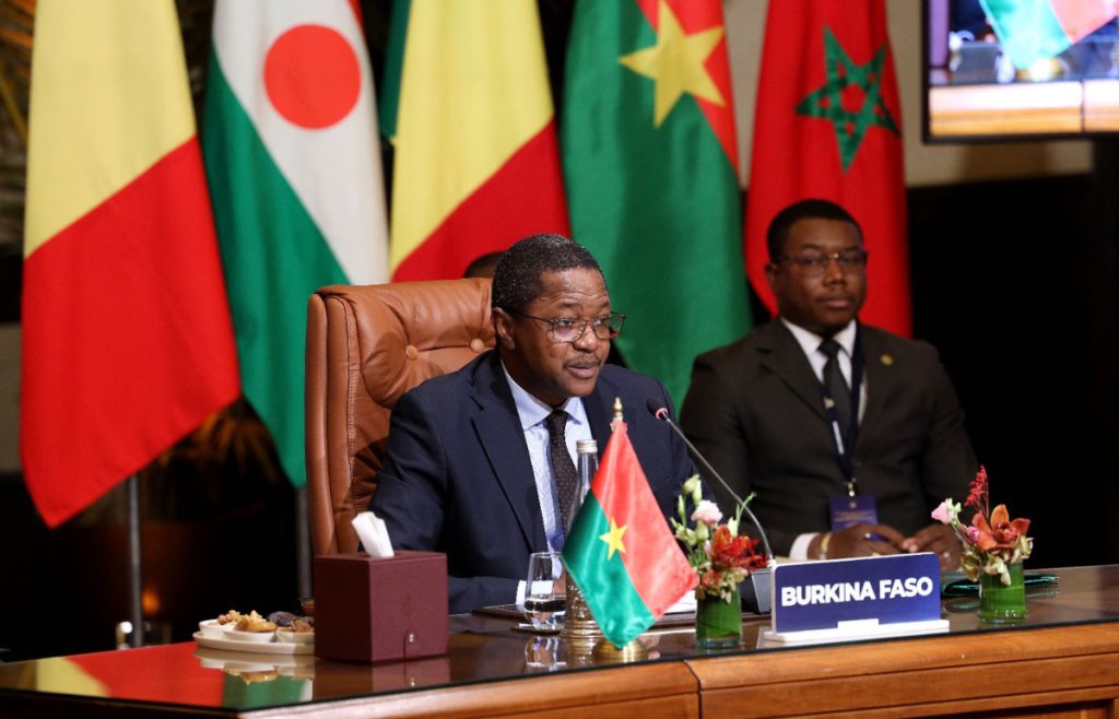 تراوري : المبادرة الأطلسية لجلالة الملك رافعة متينة لتحول اقتصادات بلدان الساحل واندماجها في الاقتصاد العالمي