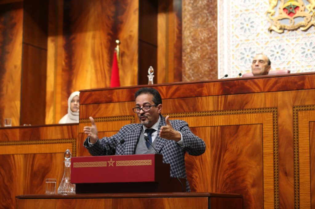 بعد غياب طويل .. البرلماني المهاجري يظهر باستئنافية البيضاء