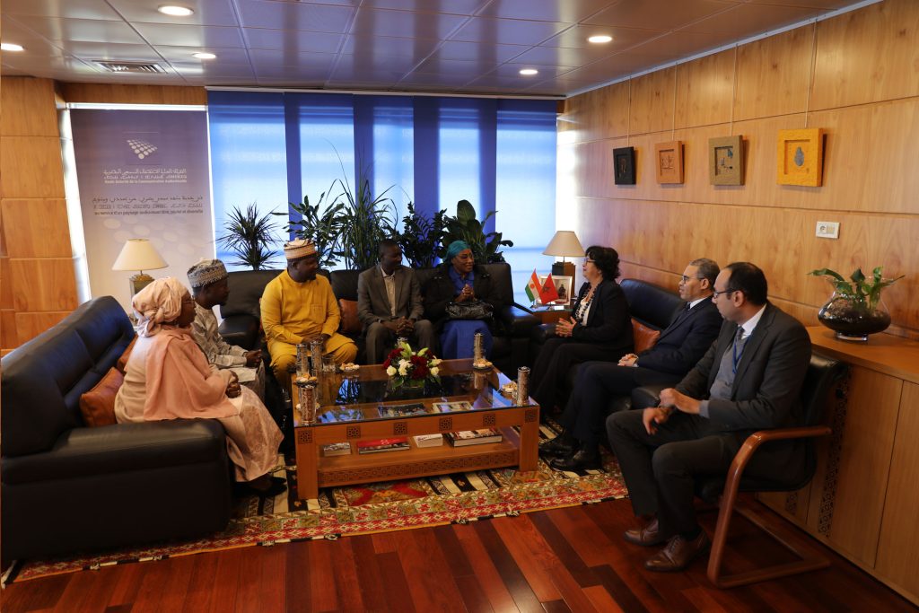 الهاكا تعقد أولى مشاوراتها مع هيئة التقنين الرواندية