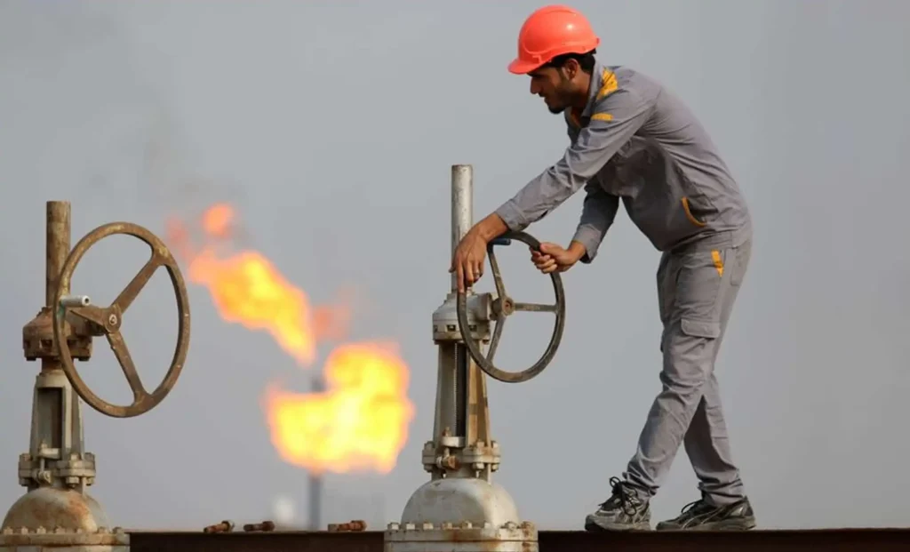 أسعار النفط ترتفع بعد قصف مواقع حوثية