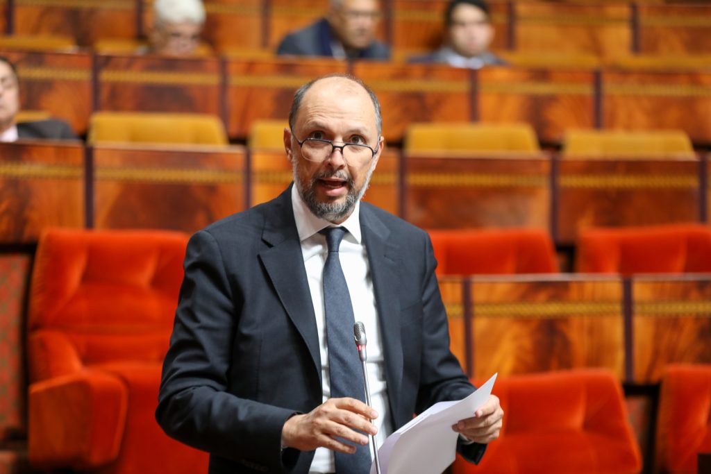 اللجنة الوطنية للاستثمارات تصادق على مشاريع تهدف إلى خلق 15 ألف منصب شغل (فيديو)