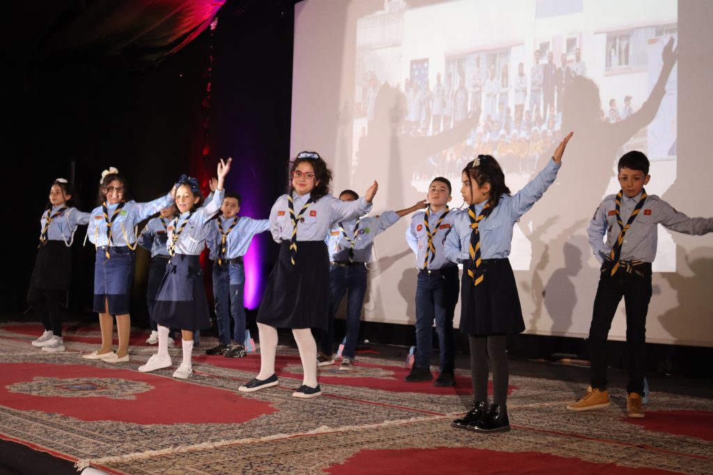 فرع طنجة ابن بطوطة للكشفية الحسنية يختم برنامج الطريق للمئوية بأمسية وطنية (فيديو)