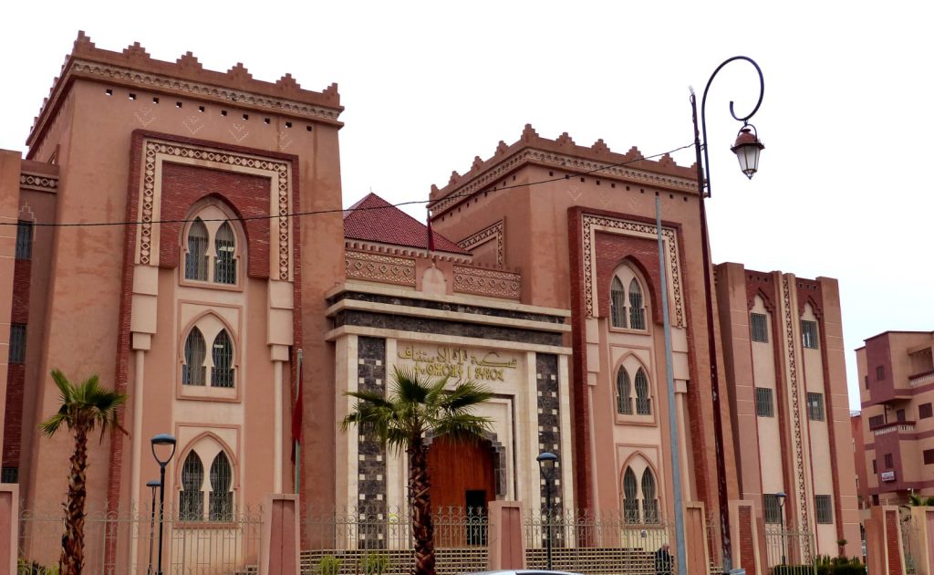 القضاء يوزع 27 سنة على المتورطين في الشعوذة والكنوز