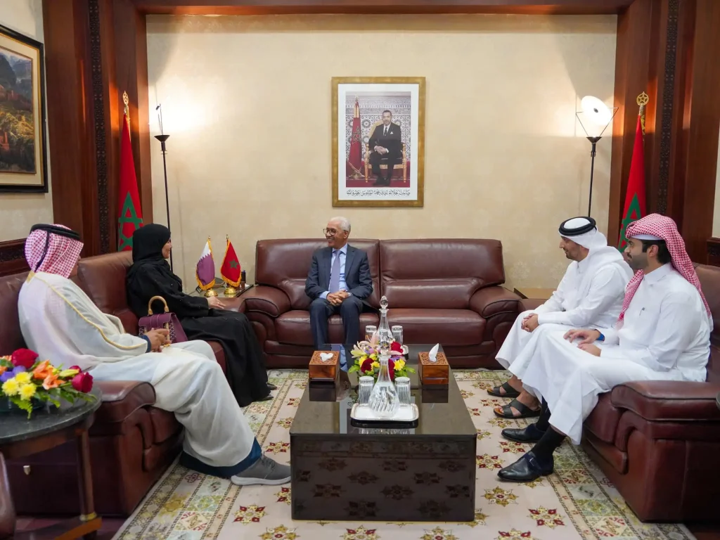 الطالبي العلمي يتباحث مع وفد عن مجلس الشورى القطري