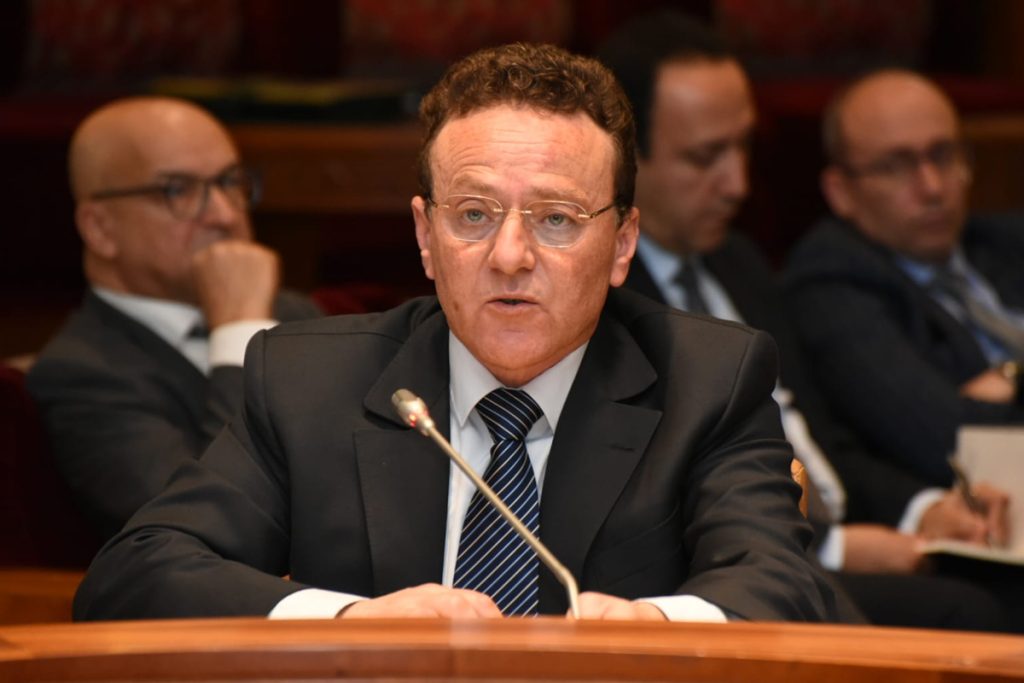 النقل السياحي .. وزارة النقل تعقد اجتماعا للجنة القيادة مع مهنيي القطاع