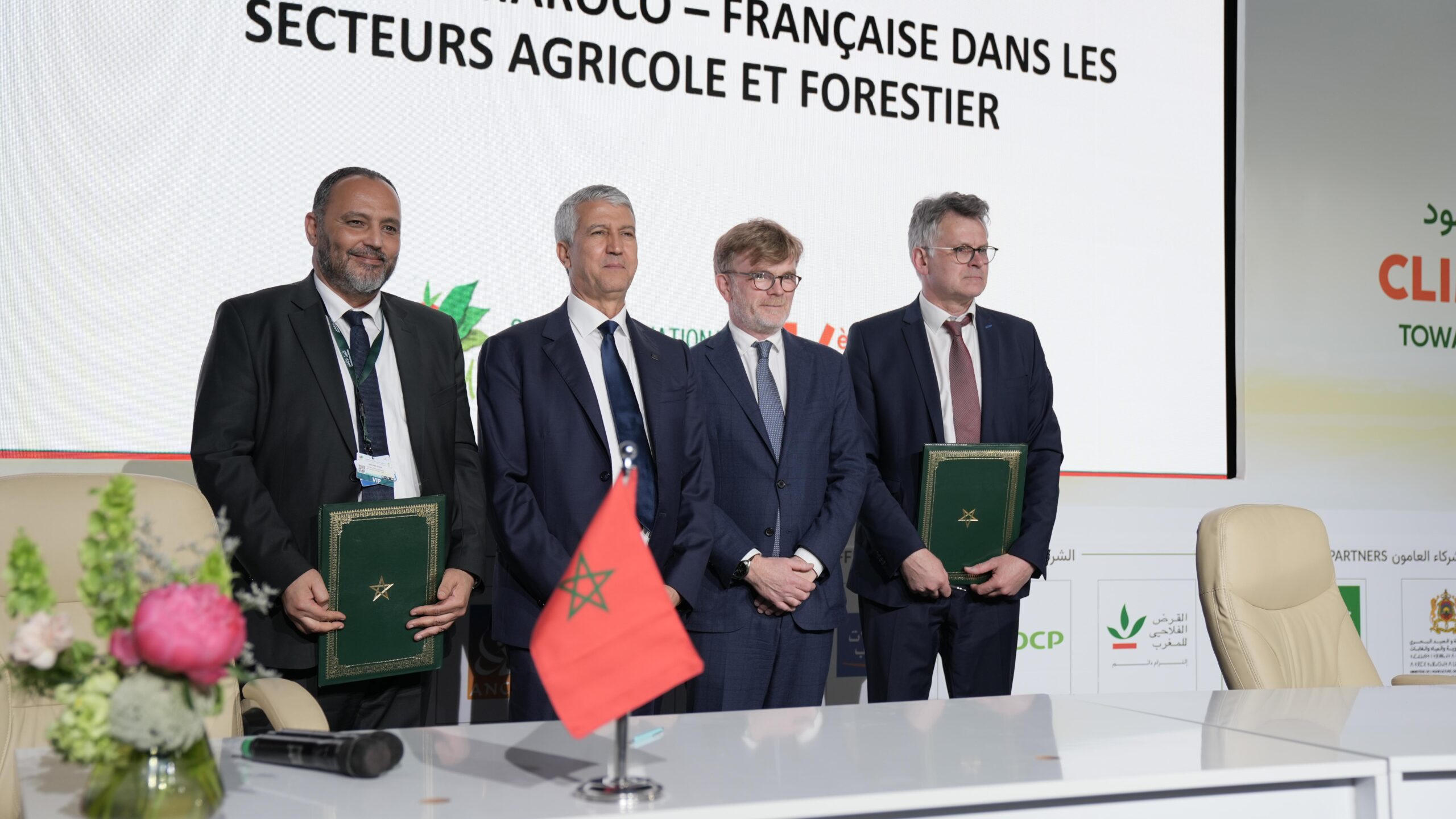 المغرب وفرنسا يوقعان على خارطة طريق للشراكة في مجالي الفلاحة والغابات