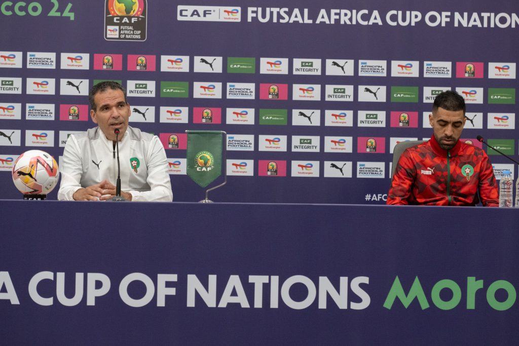 أسود القاعة على بعد خطوة من الظفر باللقب القاري