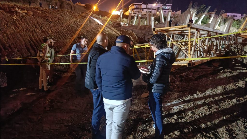 انهيار عمارة سكنية في طور البناء بطنجة والسلطات تسابق الزمن للبحث عن الحارس (فيديو)
