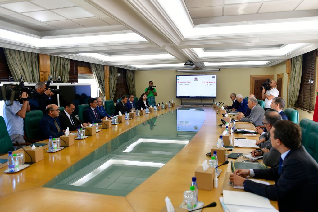 اجتماع حول الاستعدادات المتعلقة بتنظيم الإحصاء العام للسكان