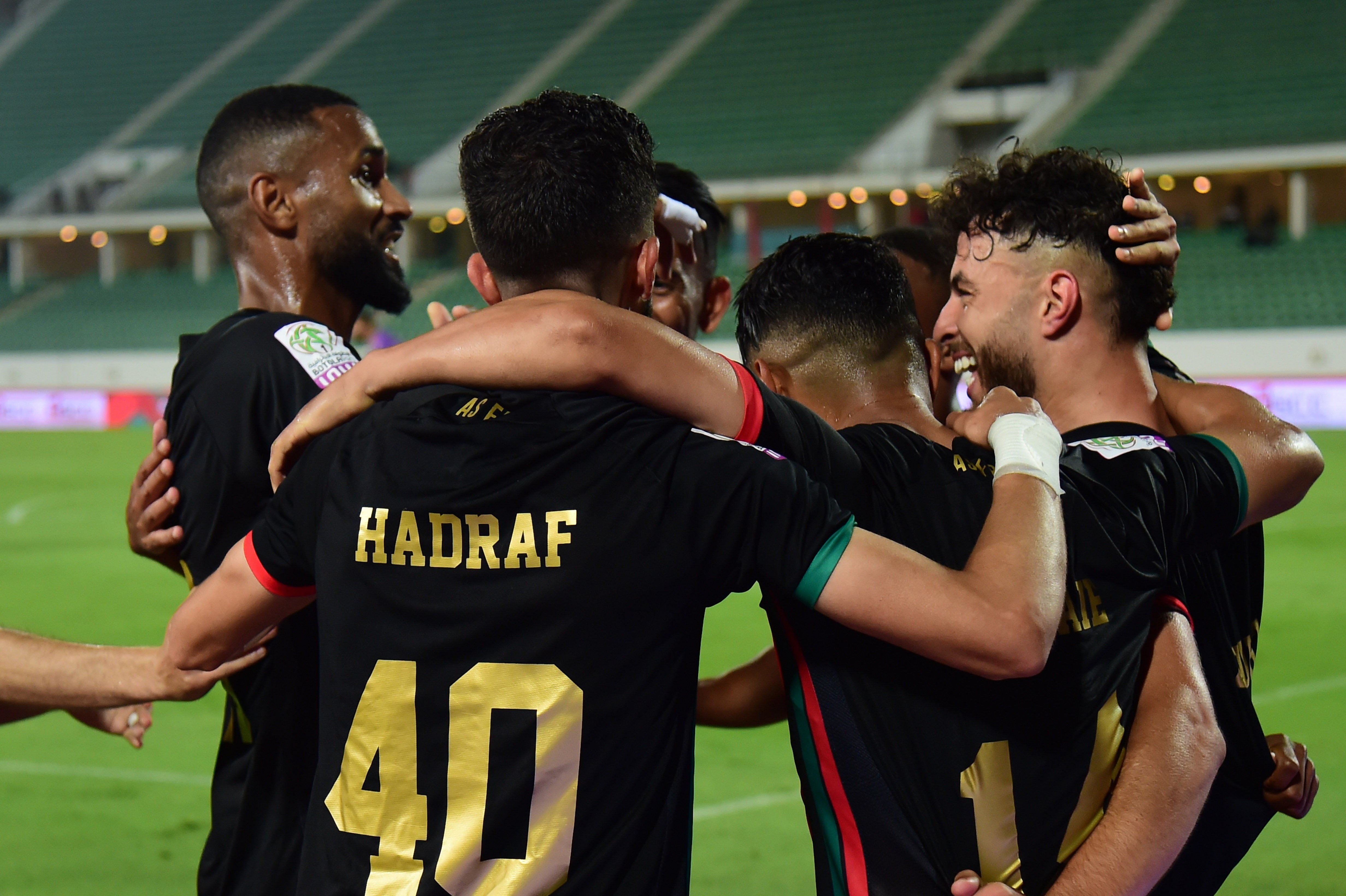 تحكيم إيفواري لمباراة الجيش الملكي والمريخ السوداني