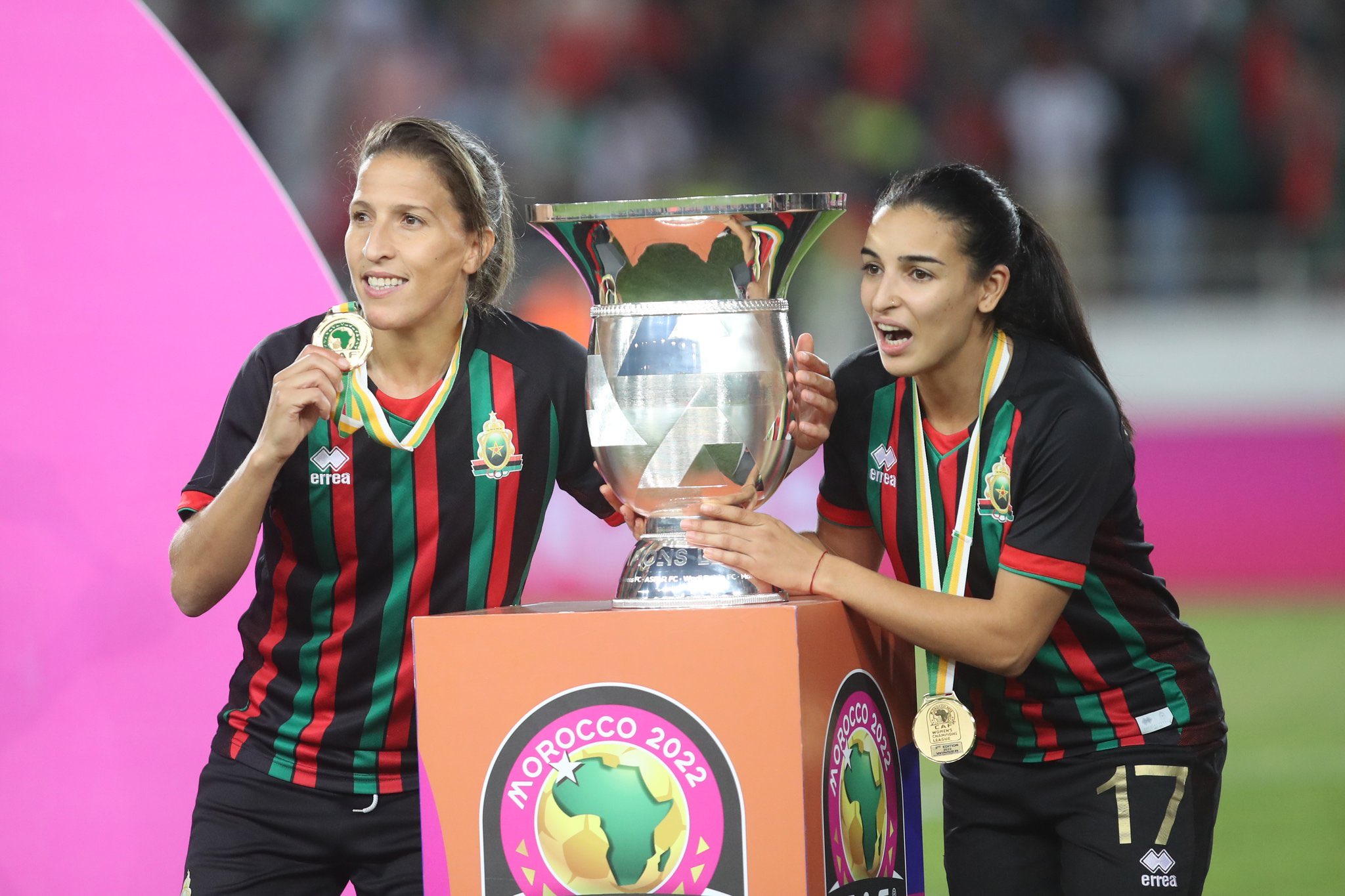 جوائز الكاف 2024 .. ثلاث مغربيات يتألقن في قائمة أفضل لاعبات إفريقيا