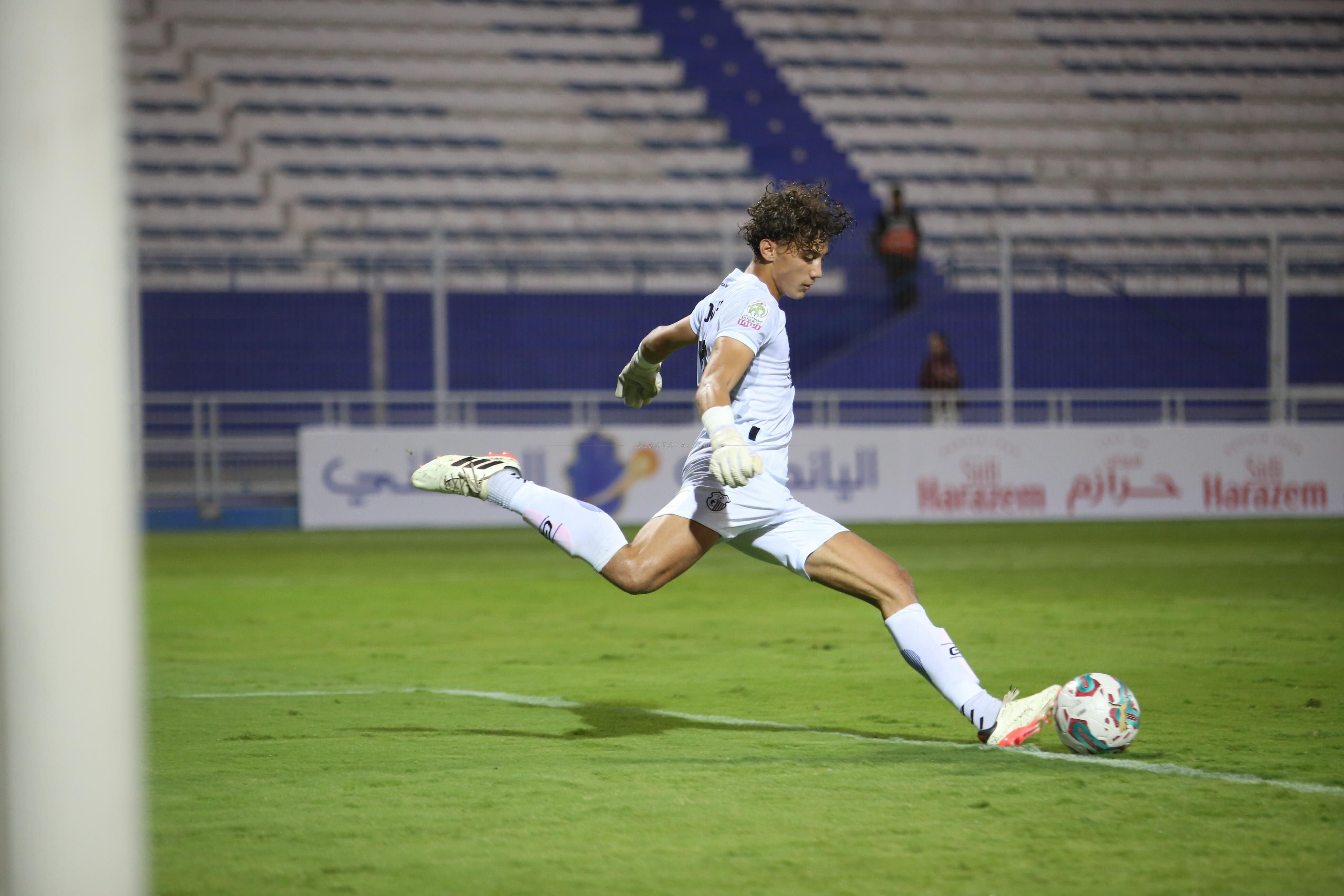 اتحاد طنجة يعلن التعاقد مع الحارس الشاب ريان أزواغ