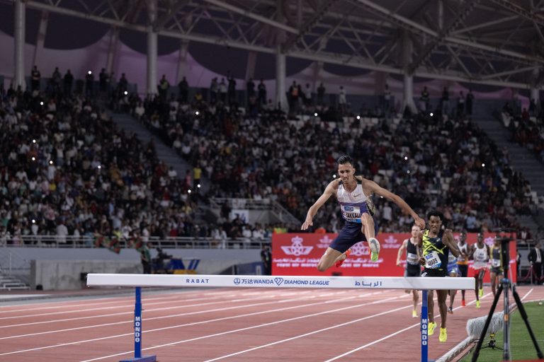 البقالي يقود المنتخب المغربي في بطولة العالم لألعاب القوى