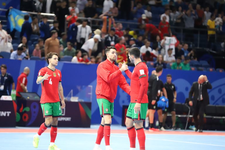 أسود القاعة يتحدّون الأخضر السعودي من أجل نهائي التضامن الإسلامي