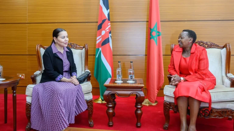 للا أسماء والسيدة الأولى لكينيا تطلقان المرحلة الرابعة من برنامج متحدون نسمع بشكل أفضل