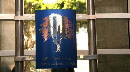 بورصة البيضاء تستهل تداولاتها على وقع الأخضر