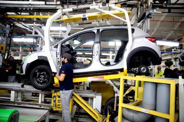 ارتفاع صادرات قطاع السيارات خلال شهر يناير