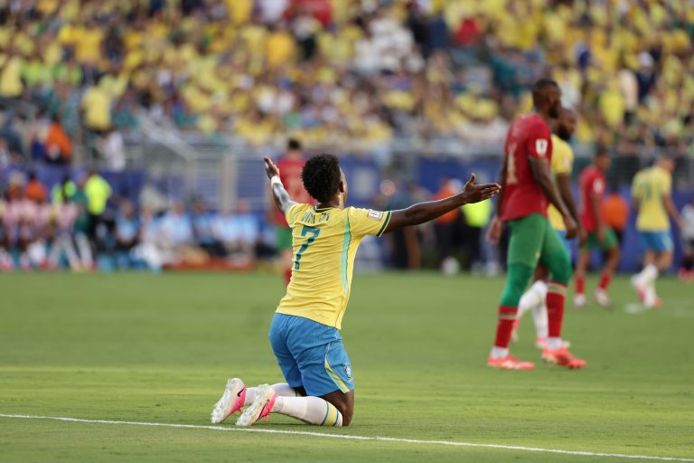 المغرب يفتتح مشواره المونديالي بتعادل ثمين أمام البرازيل