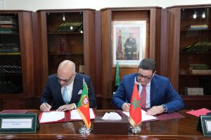 المغرب والبرتغال يوقعان اتفاق الاعتراف المتبادل برخص السياقة