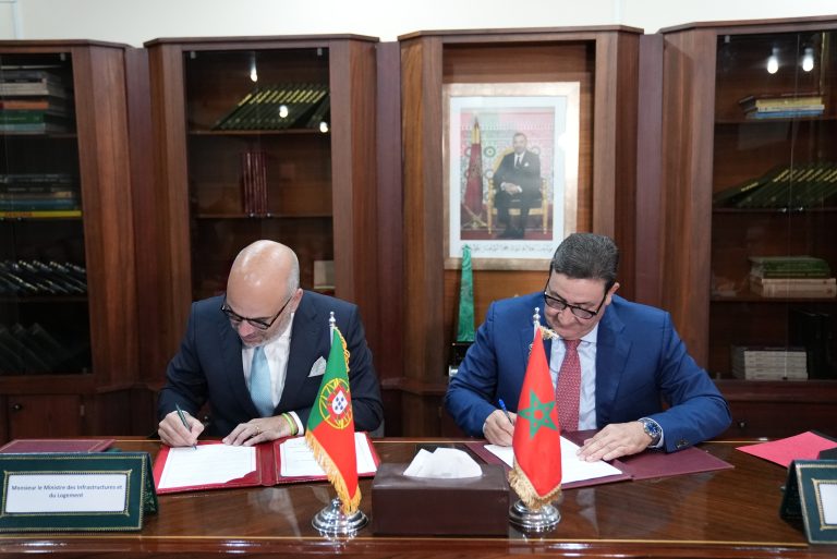 المغرب والبرتغال يوقعان اتفاق الاعتراف المتبادل برخص السياقة