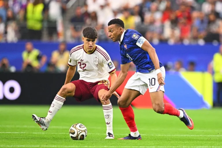 الماتادور الإسباني يبلغ نهائي كأس العالم على حساب فرنسا